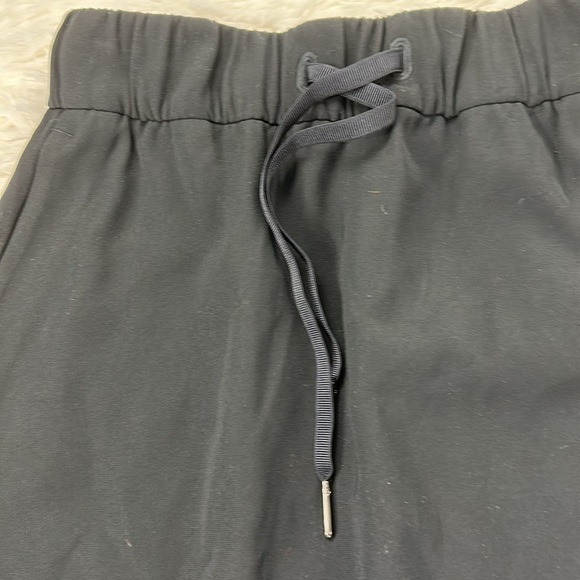 Lululemon On The Fly Skirt *Woven Black - Picture 2 of 5
